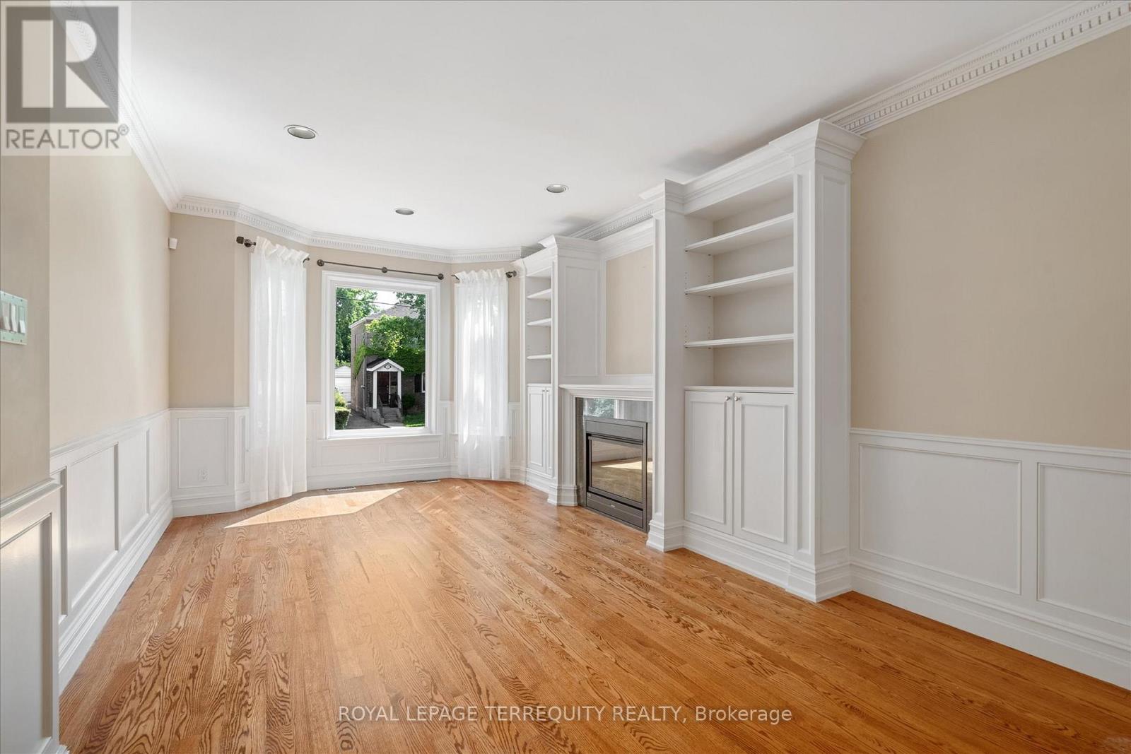 384 Winnett Avenue, Toronto (Oakwood Village), Ontario  M6C 3M1 - Photo 8 - C12217518