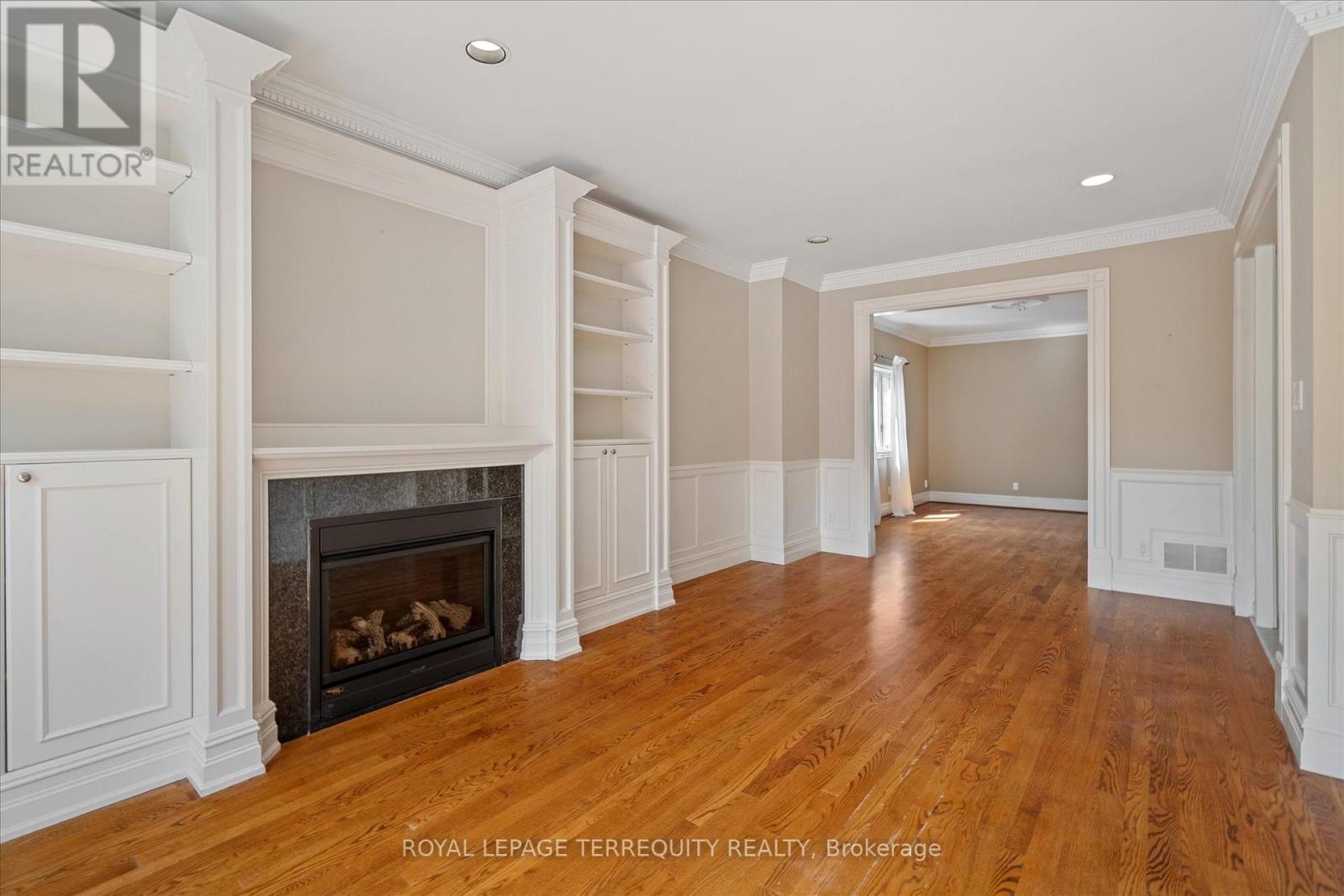 384 Winnett Avenue, Toronto (Oakwood Village), Ontario  M6C 3M1 - Photo 9 - C12217518