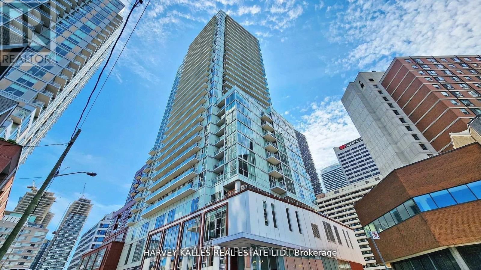 2409 - 33 HELENDALE AVENUE, Toronto, Ontario