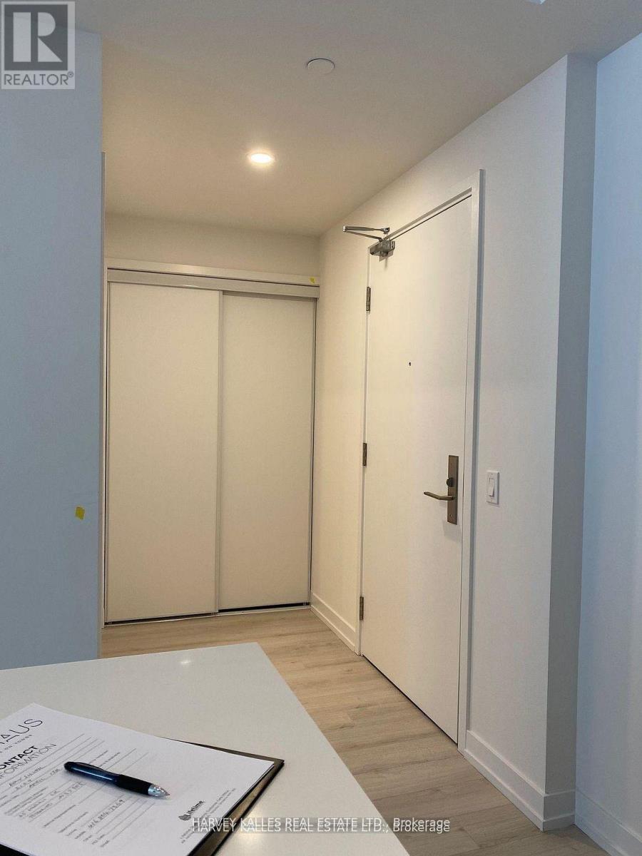 2409 - 33 Helendale Avenue, Toronto (Yonge-Eglinton), Ontario  M4R 1C5 - Photo 6 - C12217521