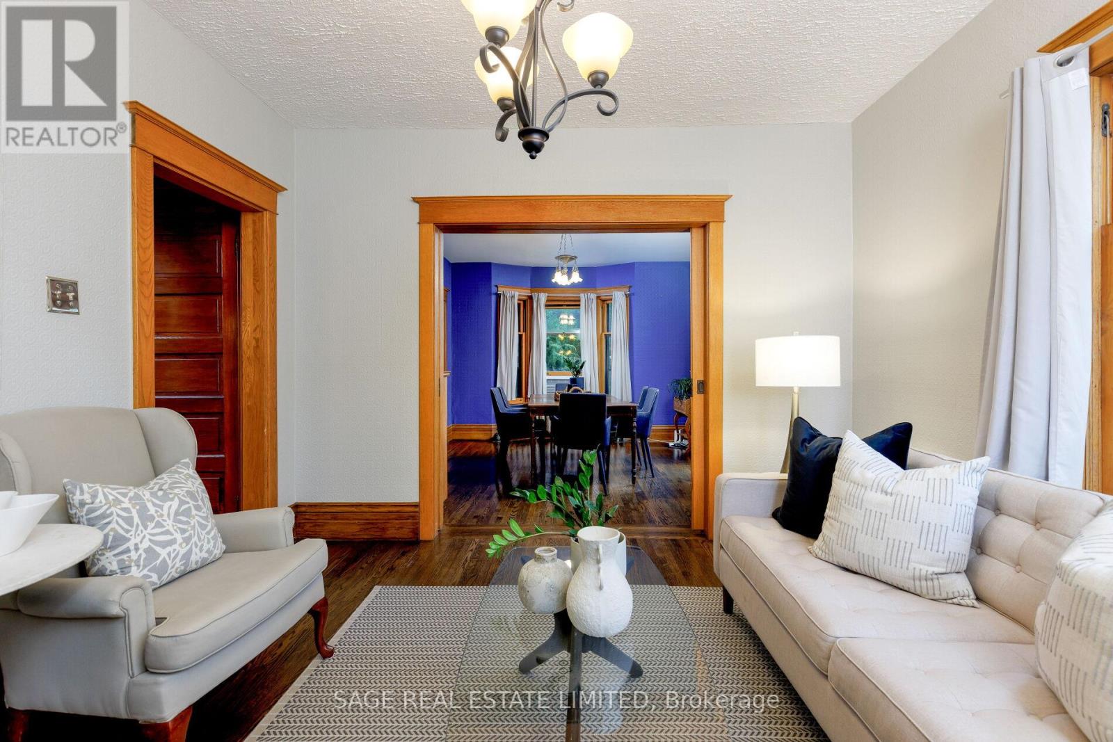 201 Sutherland Drive, Toronto (Leaside), Ontario  M4G 1J1 - Photo 12 - C12217525