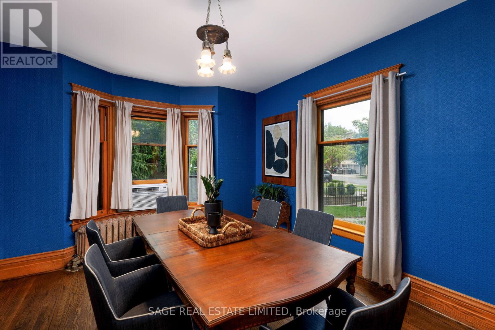 201 Sutherland Drive, Toronto (Leaside), Ontario  M4G 1J1 - Photo 13 - C12217525