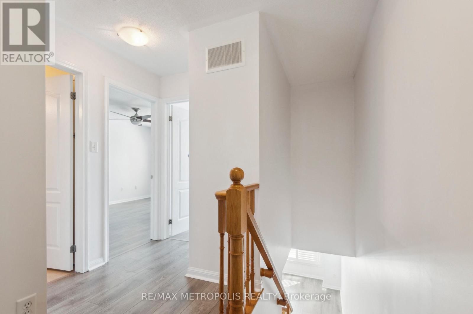 54 Howe Avenue, Toronto (Clairlea-Birchmount), Ontario  M1L 0C5 - Photo 23 - E12217512