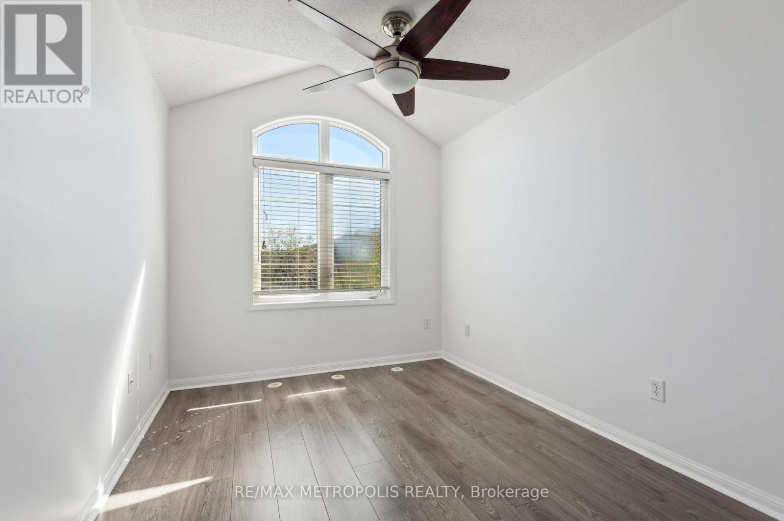 54 Howe Avenue, Toronto (Clairlea-Birchmount), Ontario  M1L 0C5 - Photo 25 - E12217512
