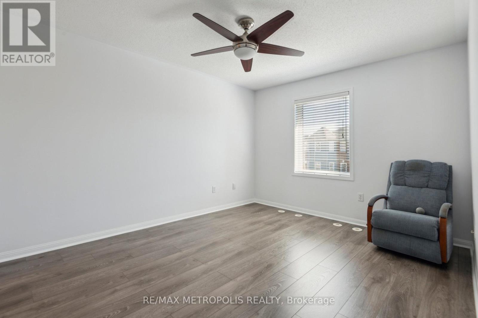 54 Howe Avenue, Toronto (Clairlea-Birchmount), Ontario  M1L 0C5 - Photo 27 - E12217512
