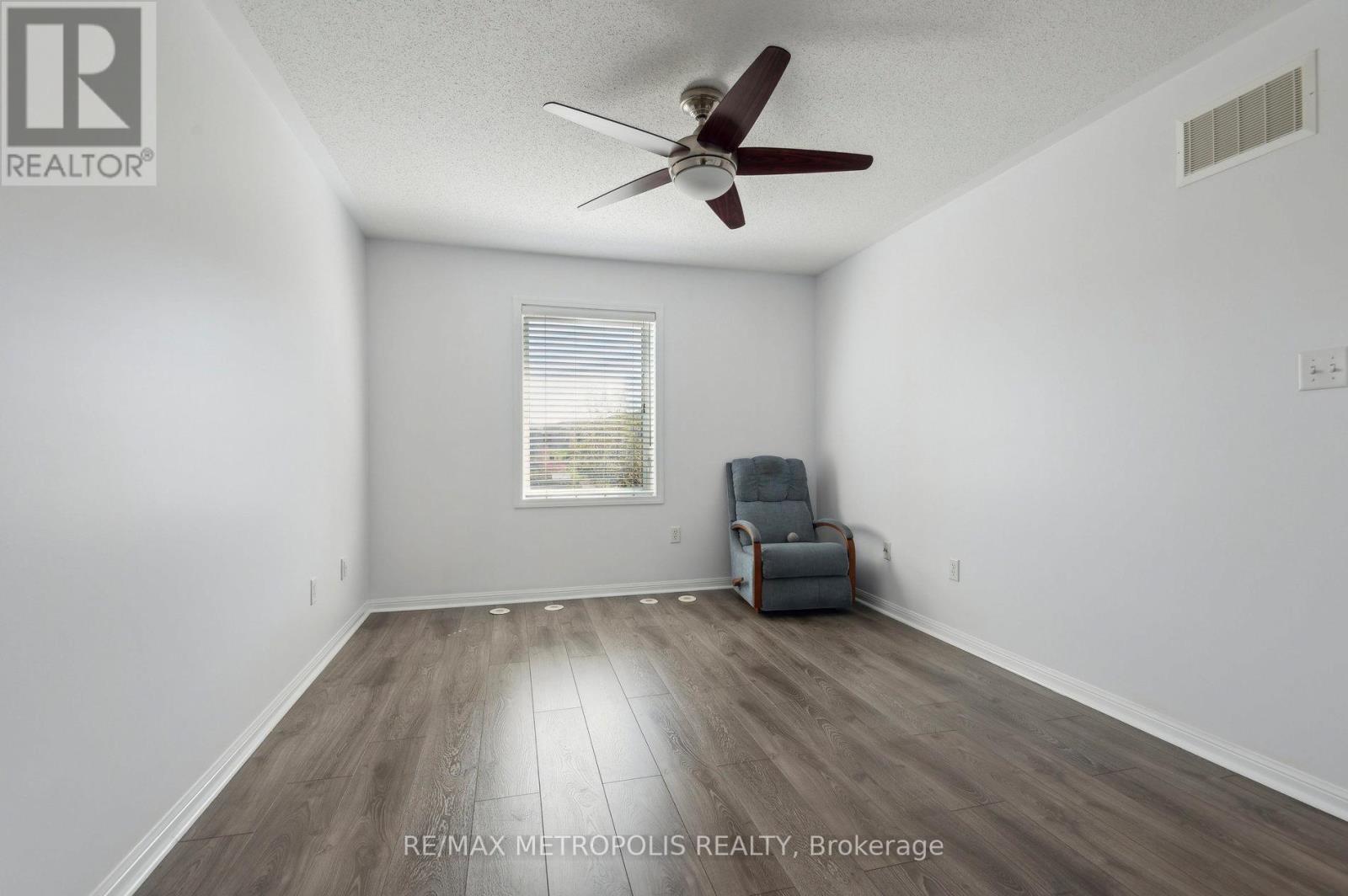 54 Howe Avenue, Toronto (Clairlea-Birchmount), Ontario  M1L 0C5 - Photo 28 - E12217512