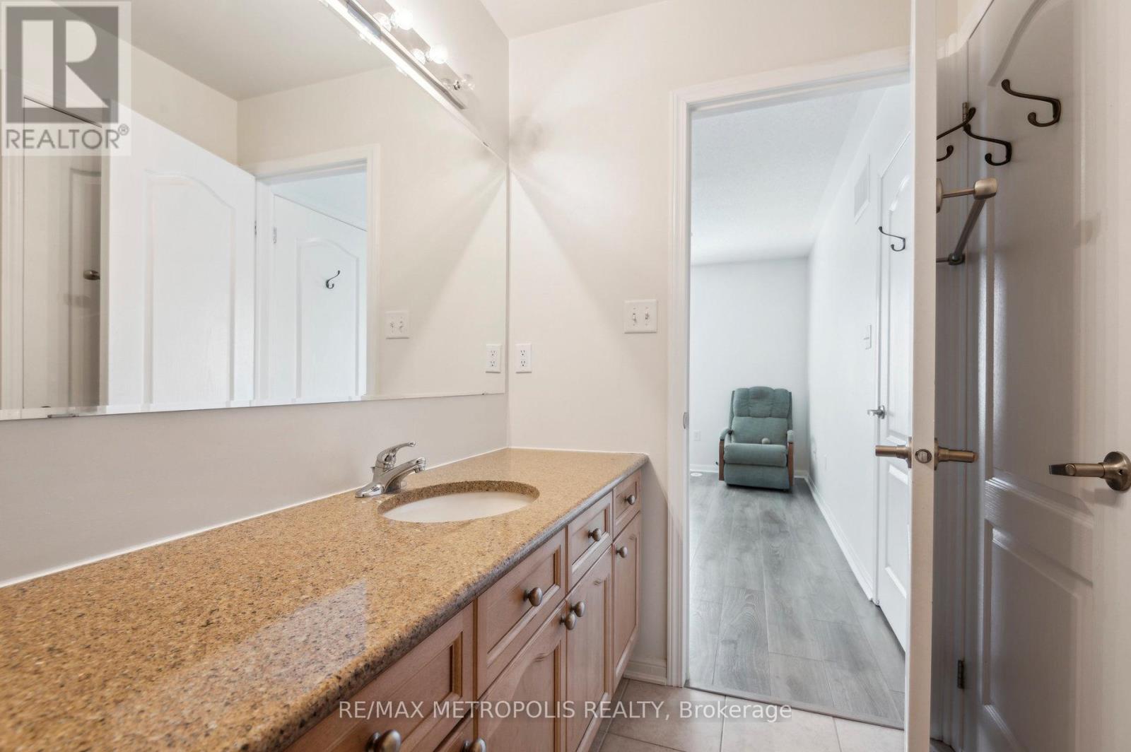54 Howe Avenue, Toronto (Clairlea-Birchmount), Ontario  M1L 0C5 - Photo 33 - E12217512