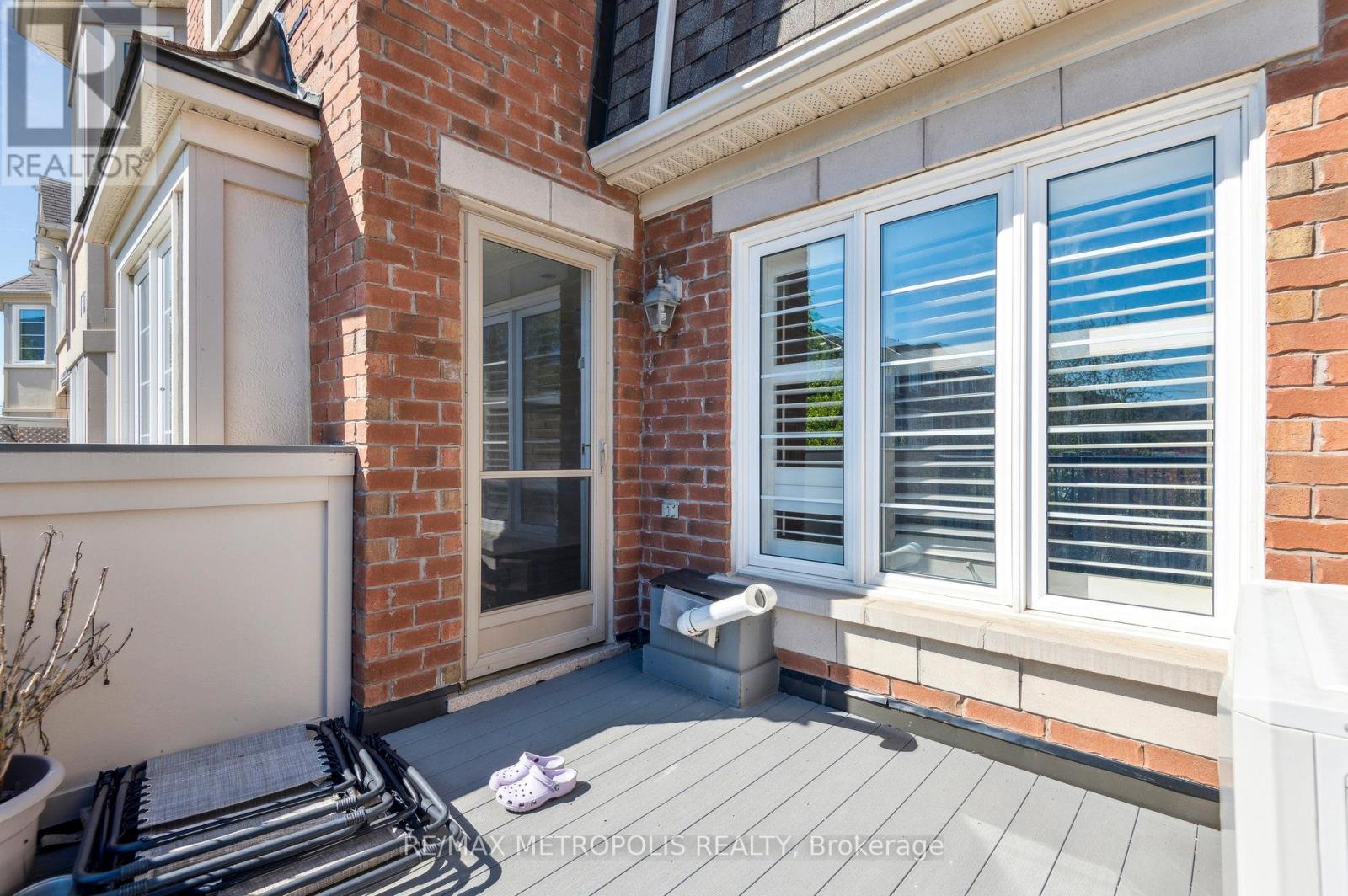 54 Howe Avenue, Toronto (Clairlea-Birchmount), Ontario  M1L 0C5 - Photo 35 - E12217512