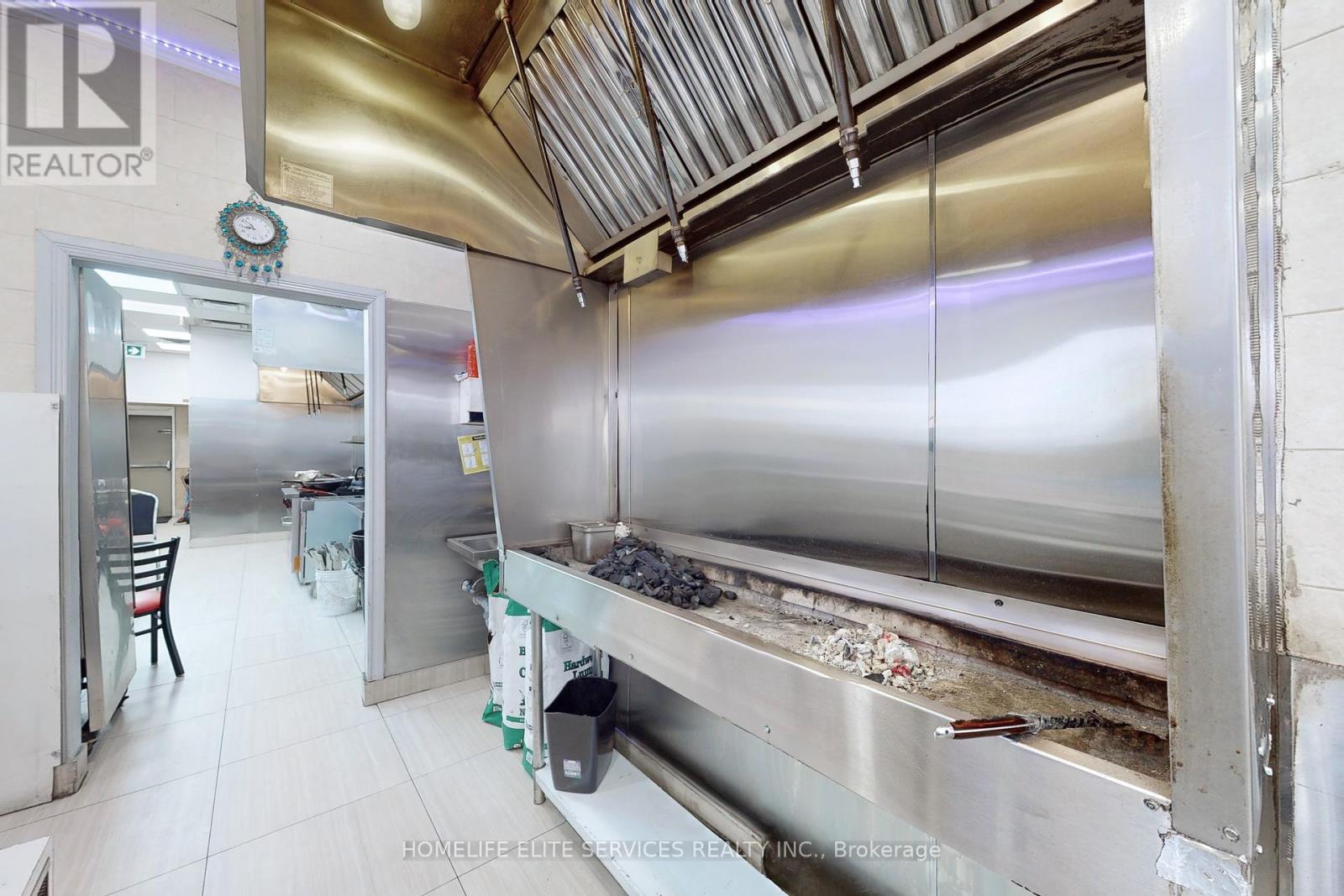 Unit B1 - 1960 Lawrence Avenue E, Toronto (Wexford-Maryvale), Ontario  M1R 2Z1 - Photo 13 - E12217520