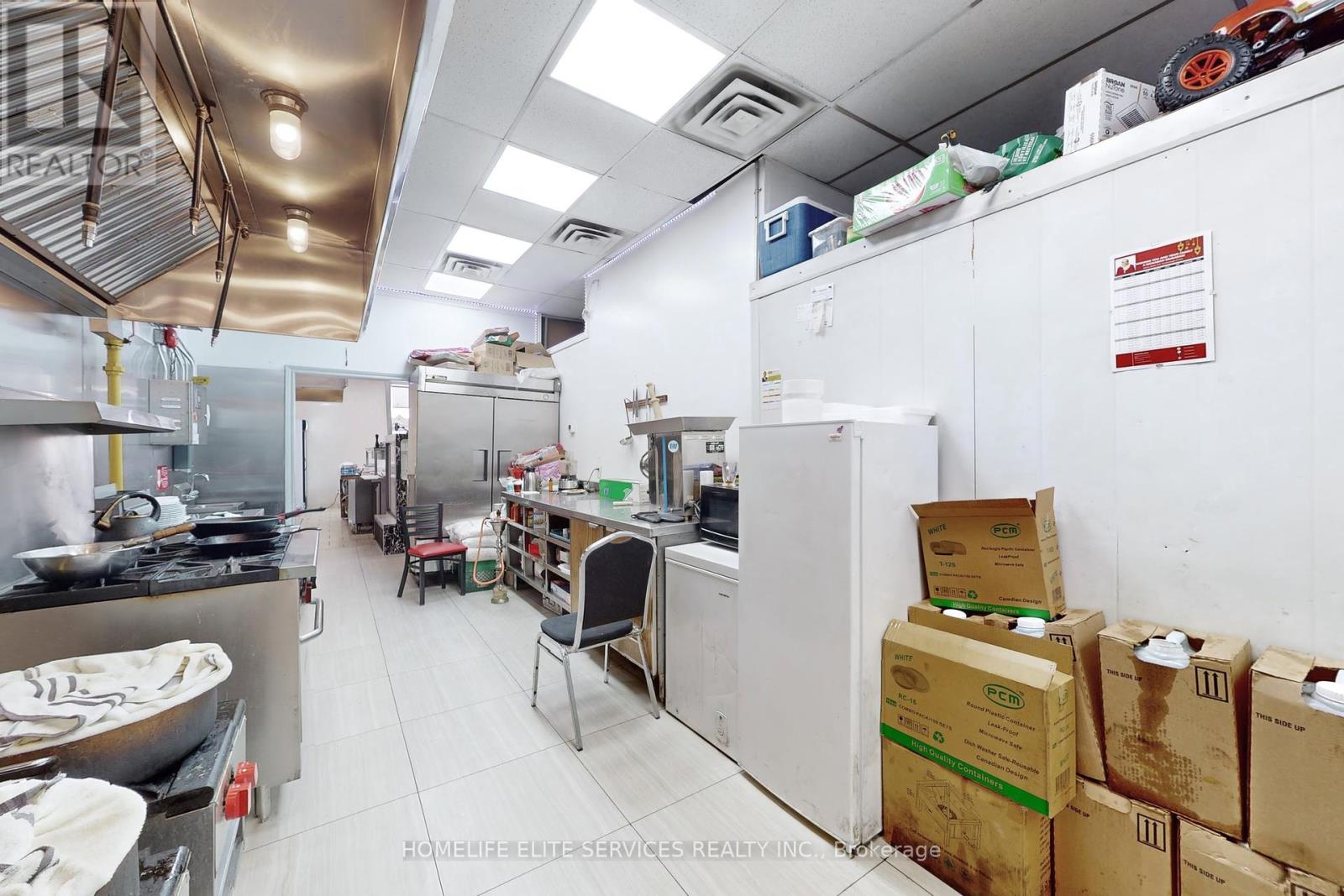 Unit B1 - 1960 Lawrence Avenue E, Toronto (Wexford-Maryvale), Ontario  M1R 2Z1 - Photo 19 - E12217520