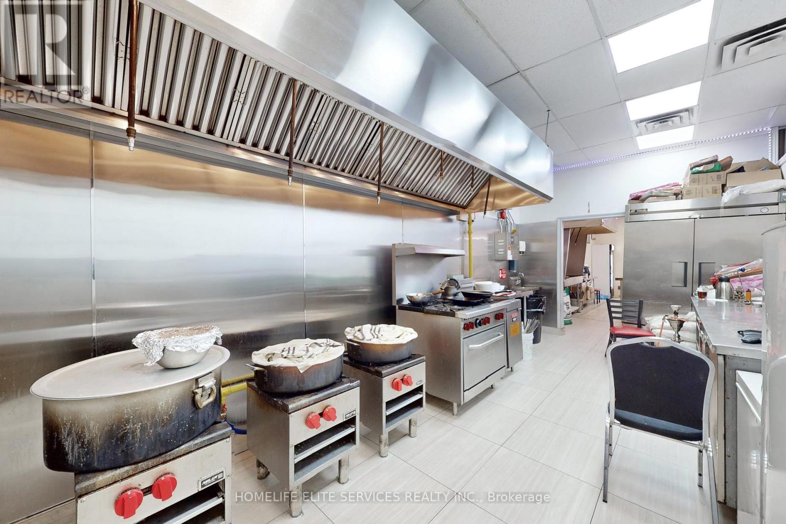 Unit B1 - 1960 Lawrence Avenue E, Toronto (Wexford-Maryvale), Ontario  M1R 2Z1 - Photo 20 - E12217520