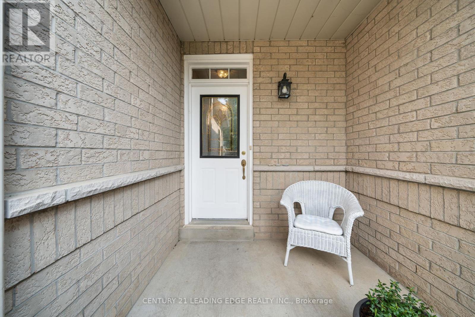 86 Breakwater Drive, Whitby (Port Whitby), Ontario  L1N 9N5 - Photo 7 - E12217547