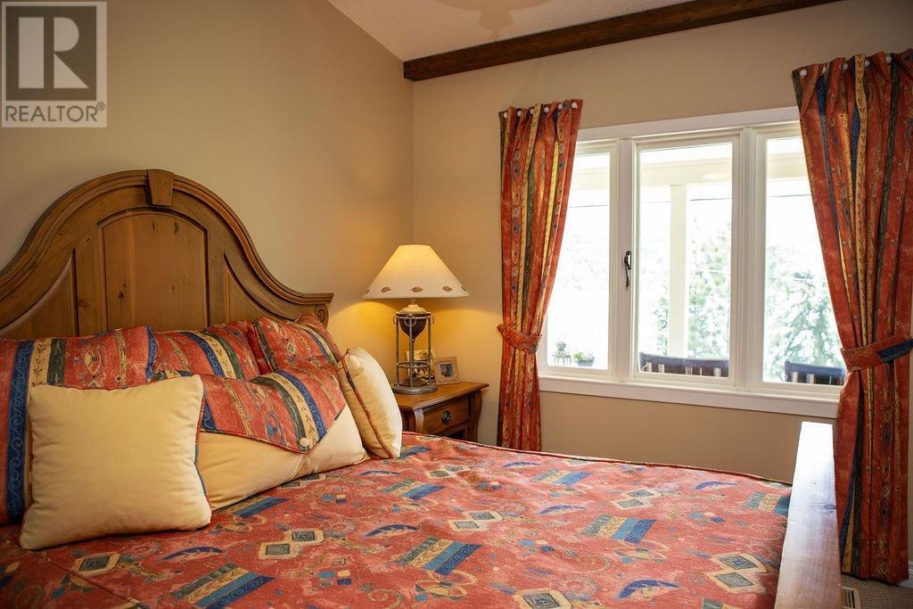 595 Valhalla Road, Nelson, British Columbia  V1L 6M6 - Photo 66 - 10337054