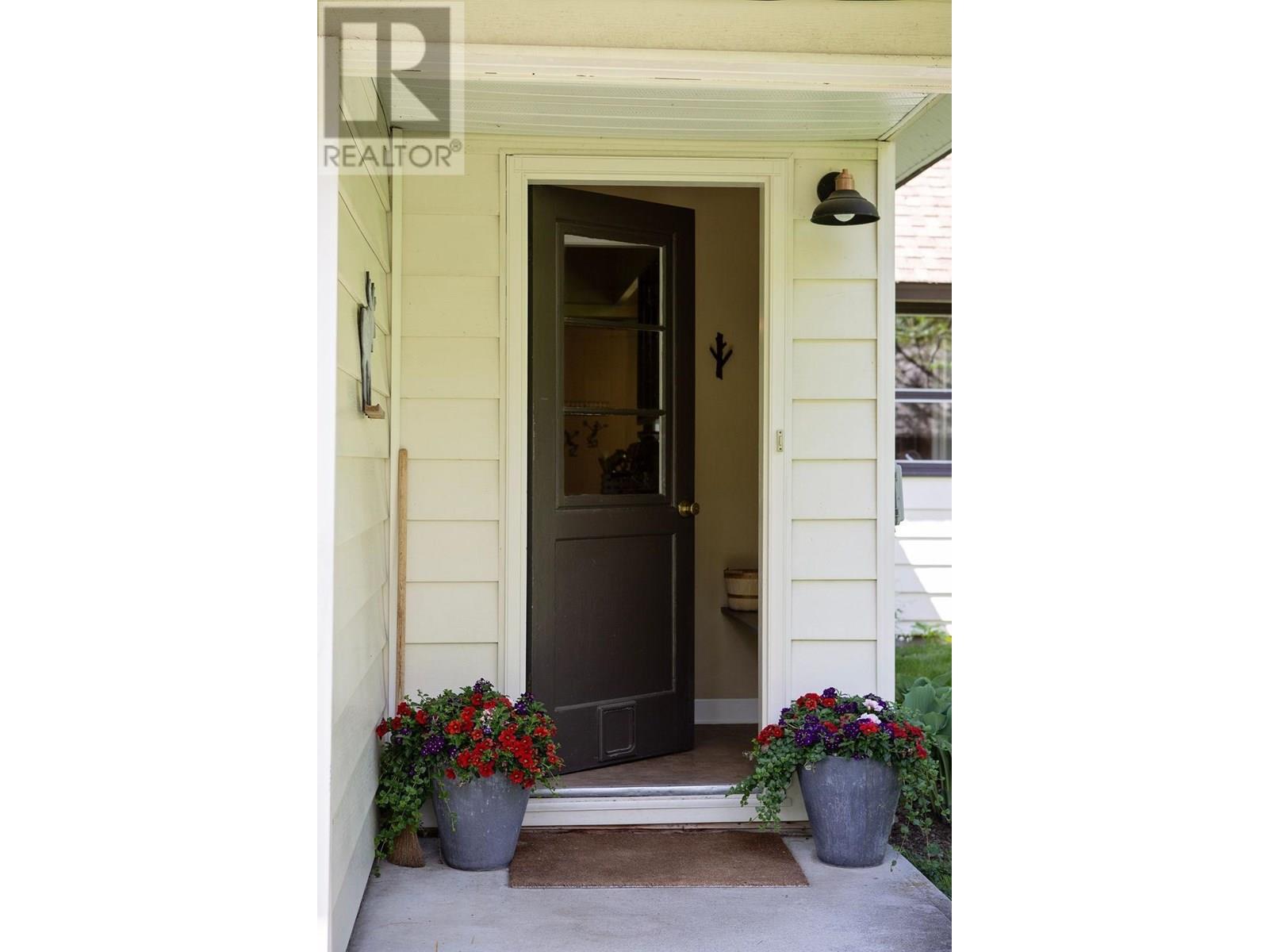 595 Valhalla Road, Nelson, British Columbia  V1L 6M6 - Photo 43 - 10337054