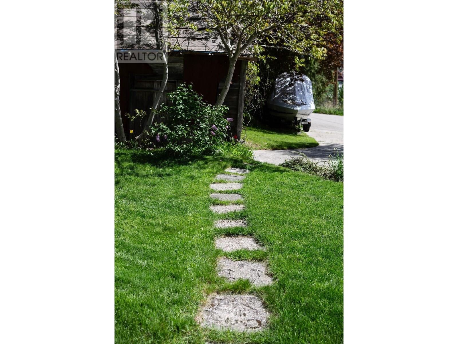 595 Valhalla Road, Nelson, British Columbia  V1L 6M6 - Photo 39 - 10337054