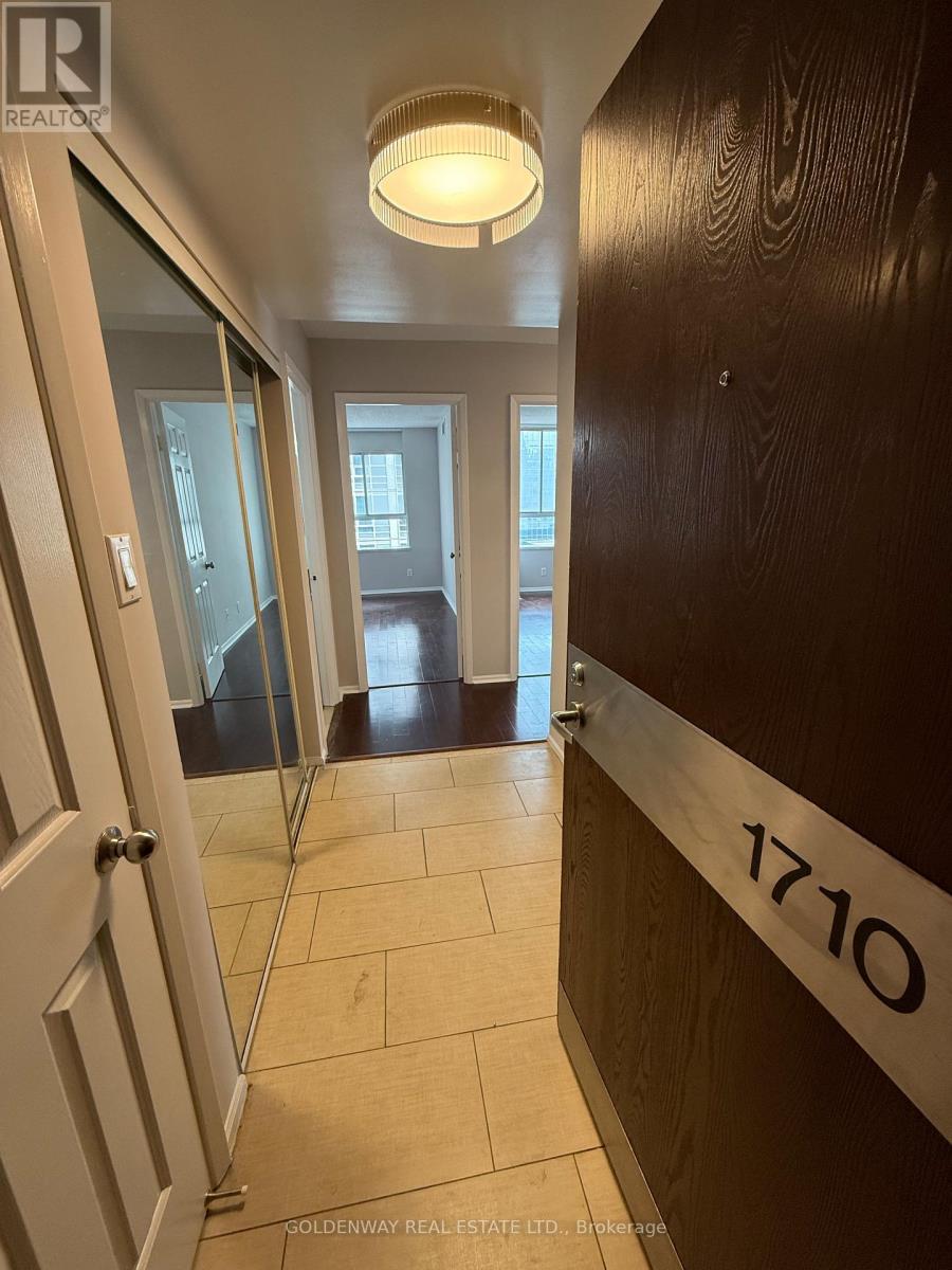1710 - 717 Bay Street, Toronto, Ontario  M5G 2J9 - Photo 2 - C12215241