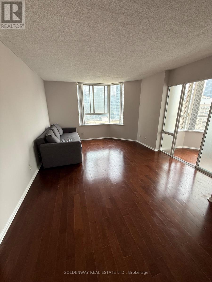 1710 - 717 Bay Street, Toronto, Ontario  M5G 2J9 - Photo 5 - C12215241