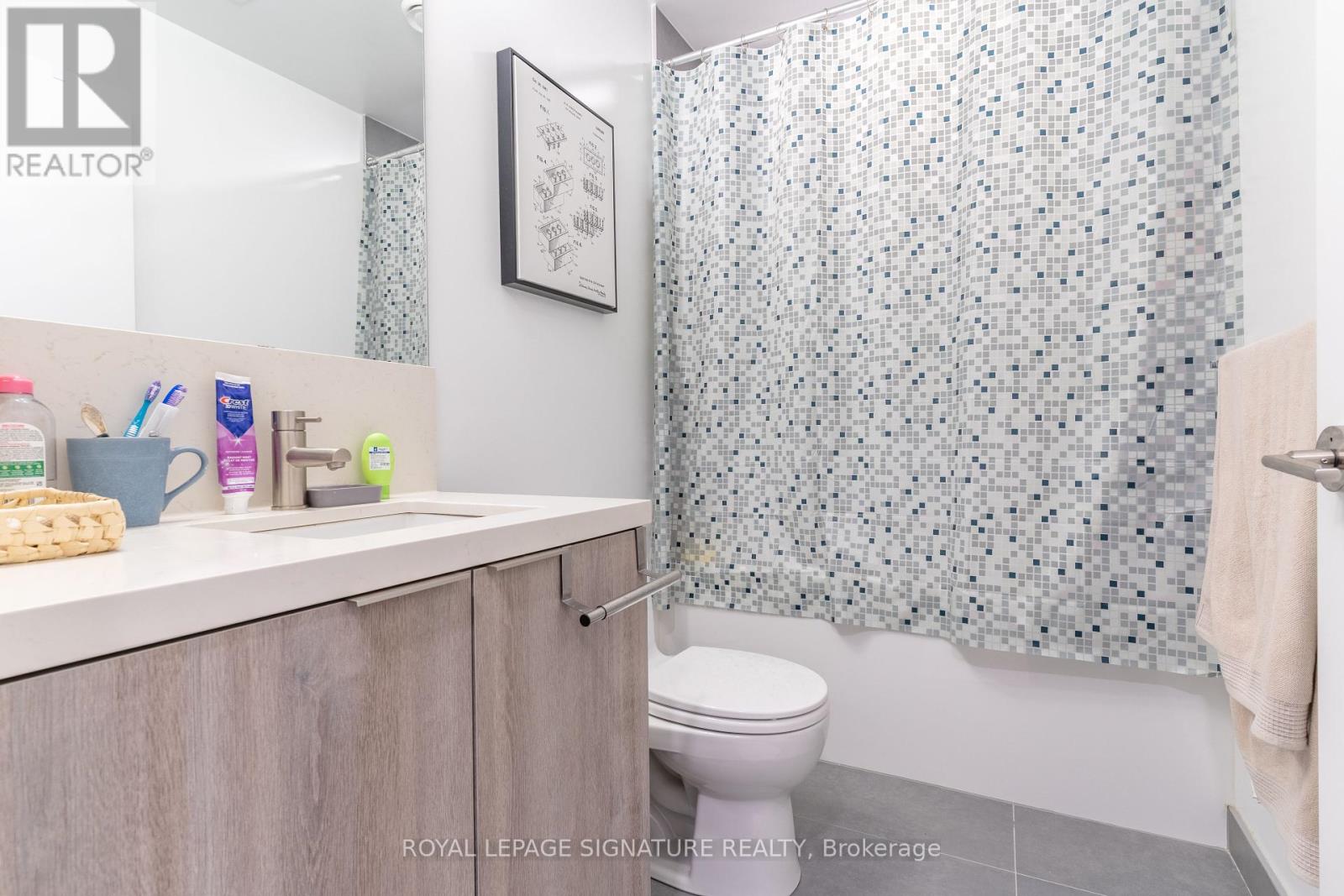 1709 - 2020 Bathurst Street, Toronto (Humewood-Cedarvale), Ontario  M5P 0A6 - Photo 16 - C12217553