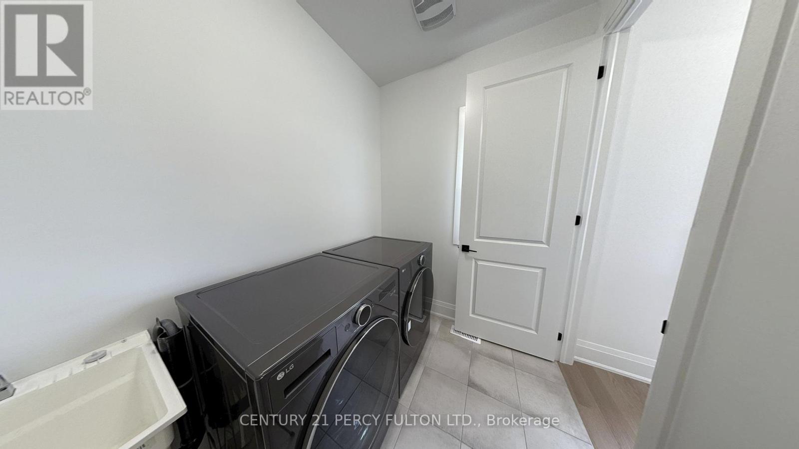 111 Deer Ridge Crescent, Whitby, Ontario  L1P 0P2 - Photo 21 - E12199728