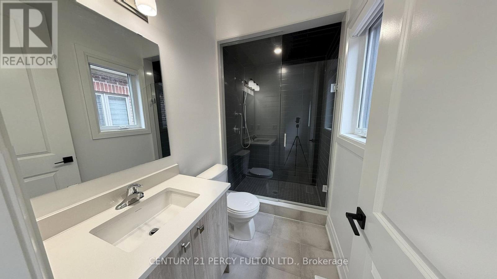 111 Deer Ridge Crescent, Whitby, Ontario  L1P 0P2 - Photo 20 - E12199728