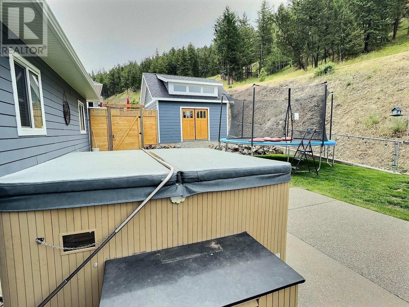 3041 Similkameen Place, Kamloops, British Columbia  V2E 2T6 - Photo 9 - 10351983