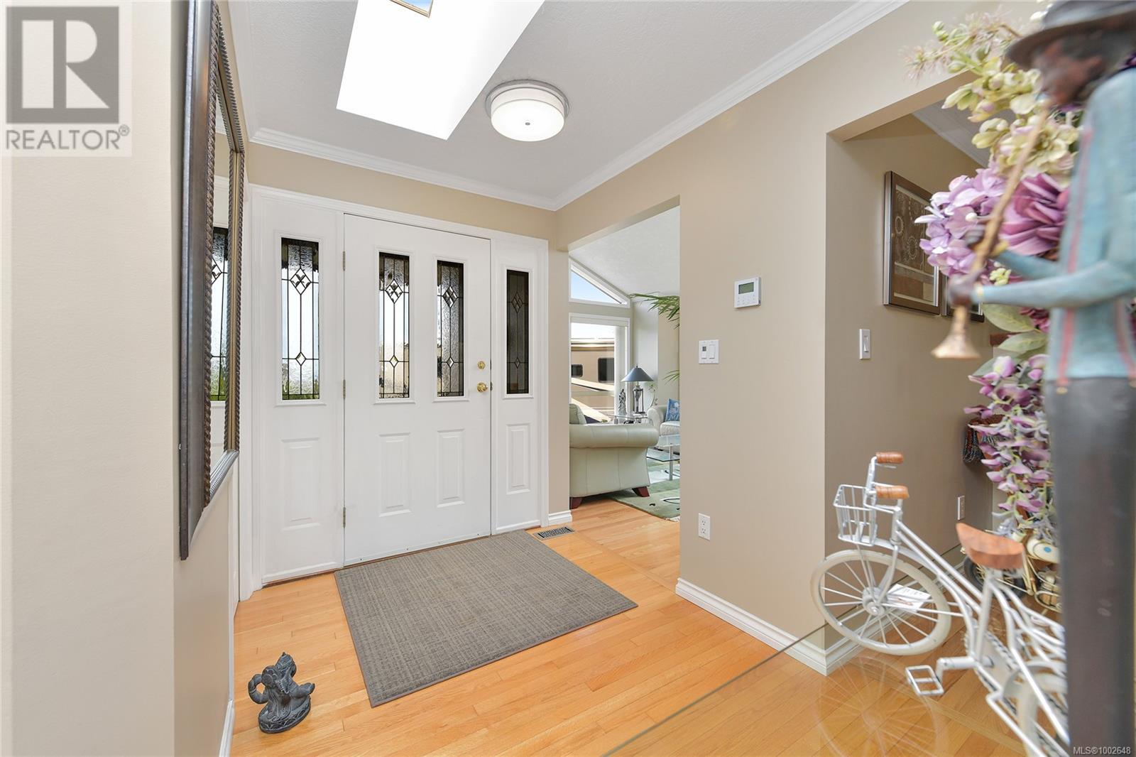 Property at 2513 Emmy Pl image 5