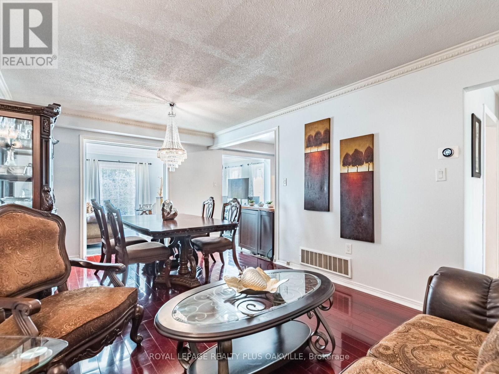 730 Galloway Crescent, Mississauga (Creditview), Ontario  L5C 3W1 - Photo 10 - W12217540
