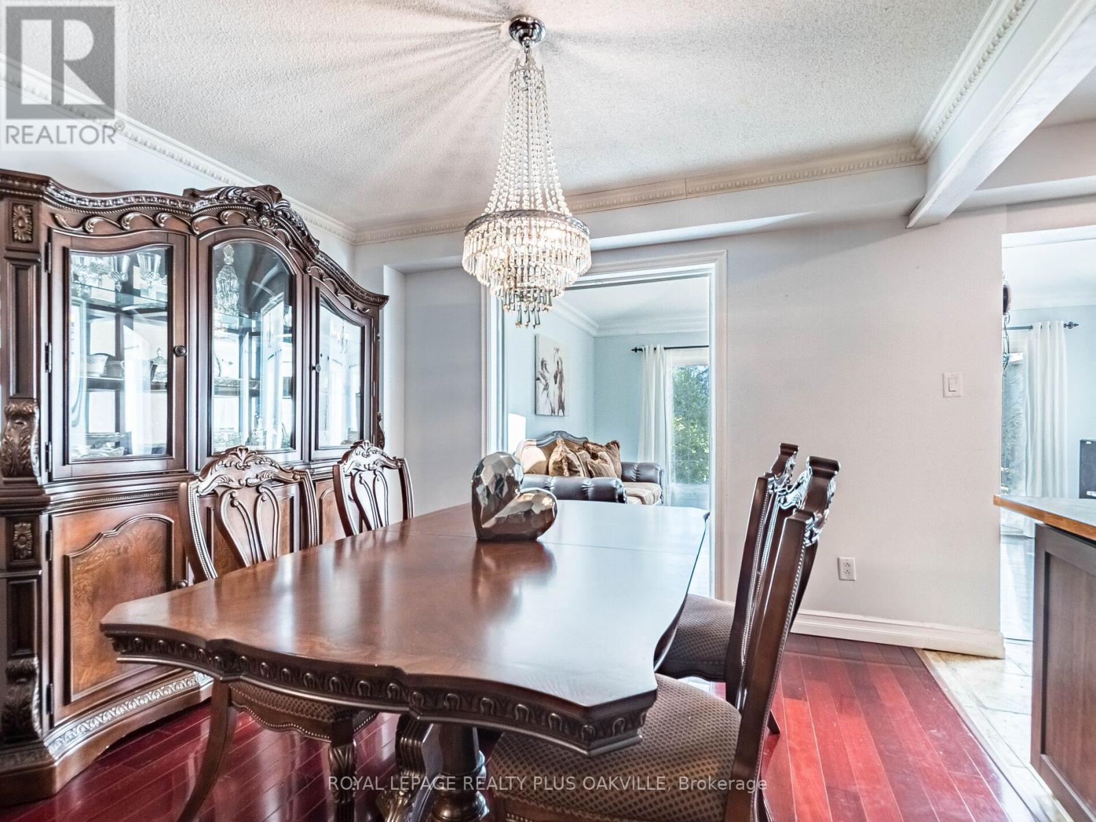 730 Galloway Crescent, Mississauga (Creditview), Ontario  L5C 3W1 - Photo 11 - W12217540