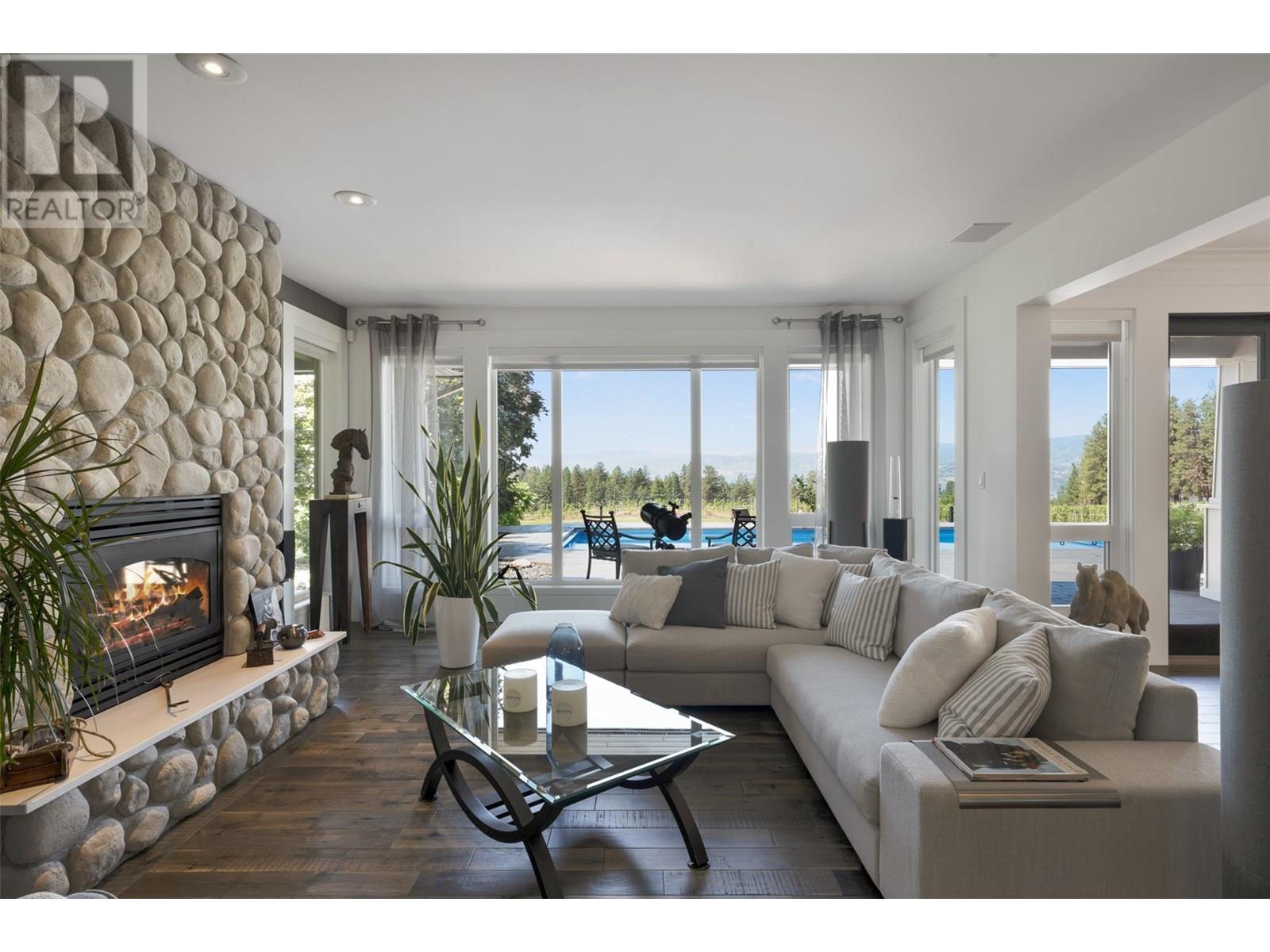 2375 Grantham Road, Kelowna, British Columbia  V1W 4B7 - Photo 12 - 10351613