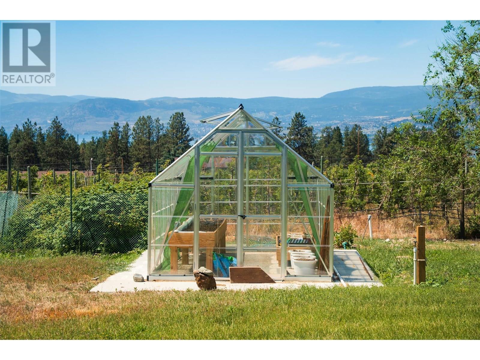 2375 Grantham Road, Kelowna, British Columbia  V1W 4B7 - Photo 63 - 10351613