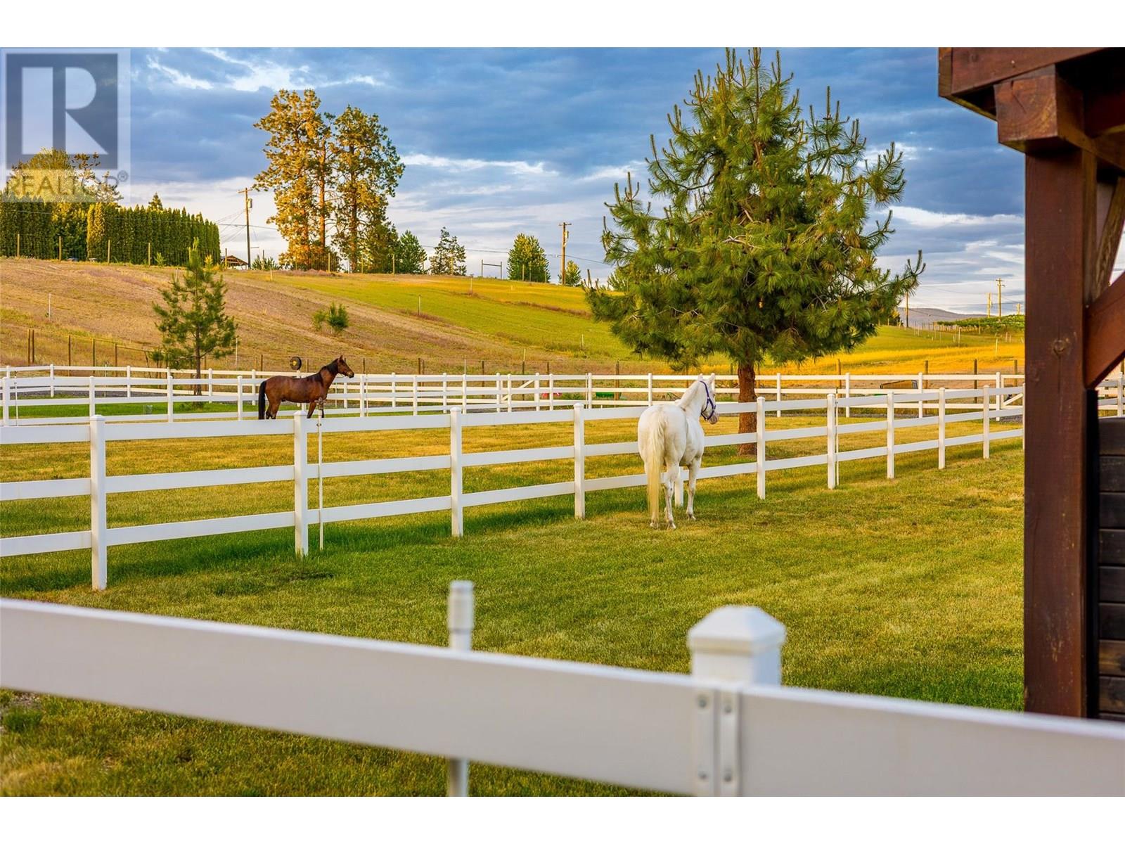 2375 Grantham Road, Kelowna, British Columbia  V1W 4B7 - Photo 75 - 10351613