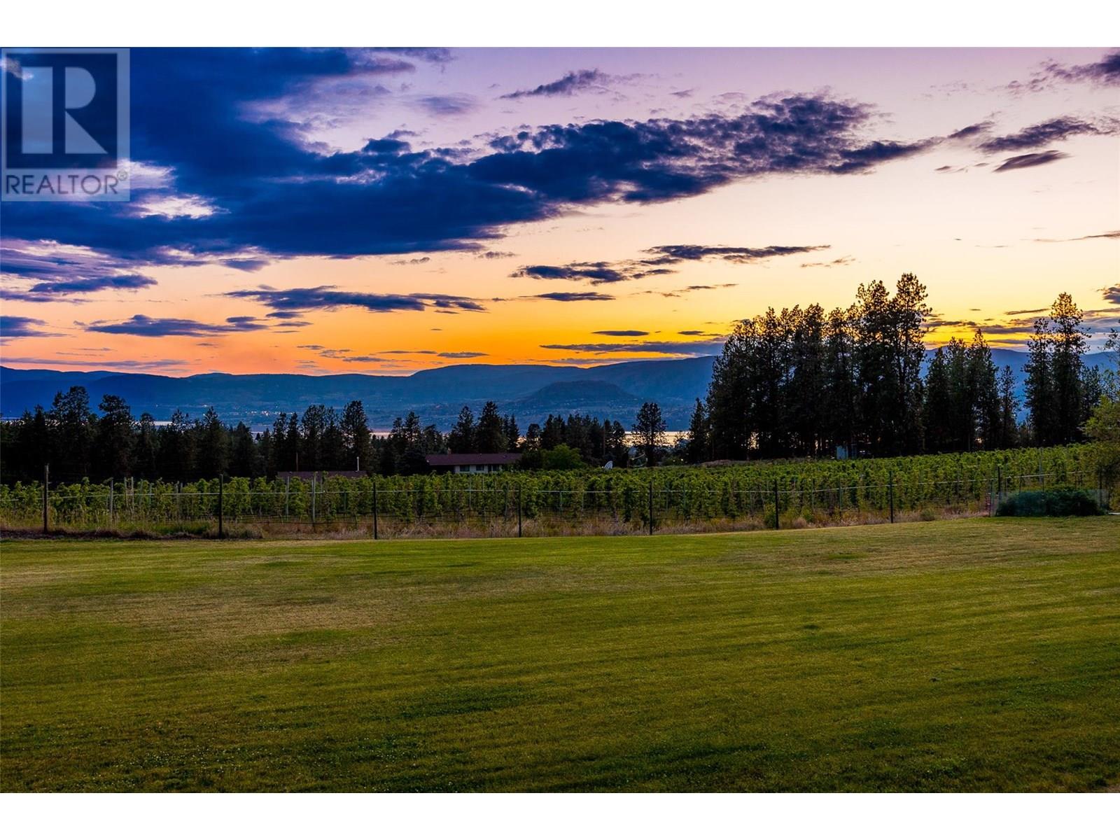 2375 Grantham Road, Kelowna, British Columbia  V1W 4B7 - Photo 8 - 10351613