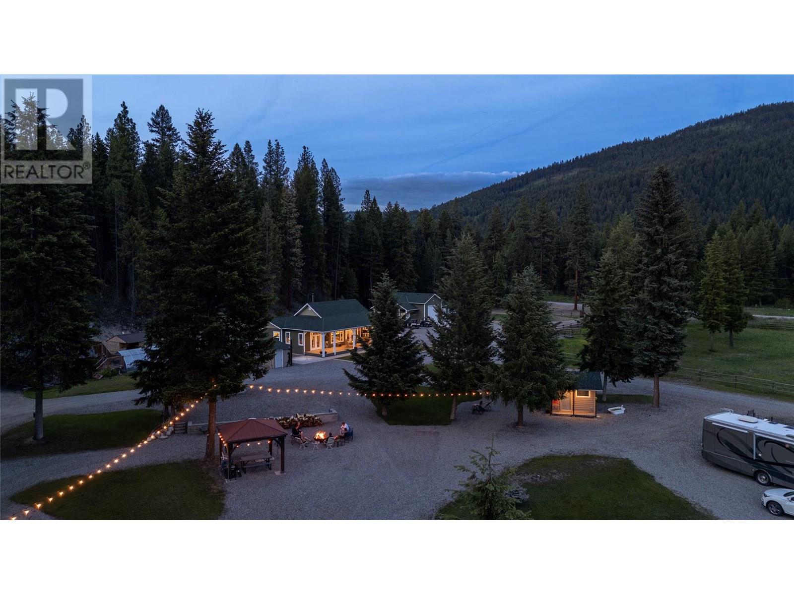 6645 Highway 33 Highway, Carmi, British Columbia  V0H 1A0 - Photo 3 - 10351415