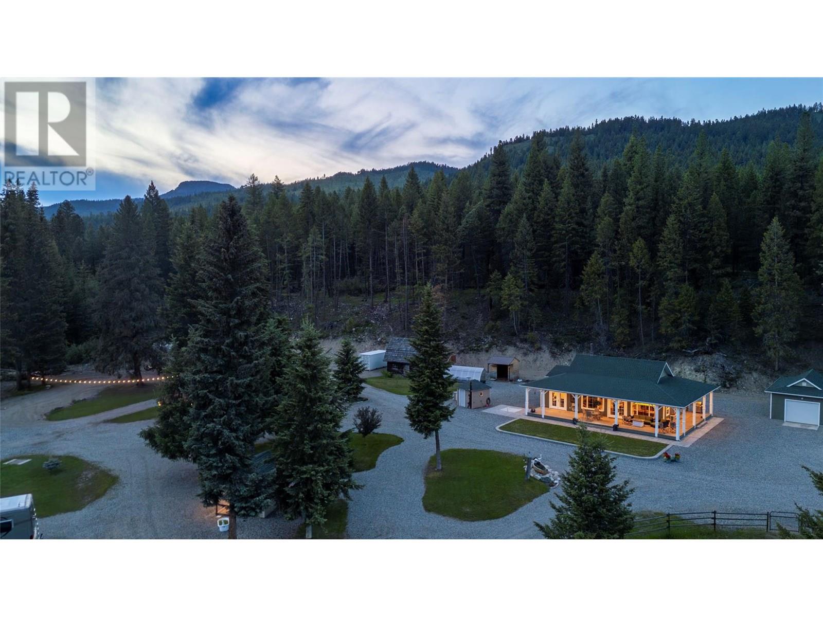 6645 Highway 33 Highway, Carmi, British Columbia  V0H 1A0 - Photo 4 - 10351415