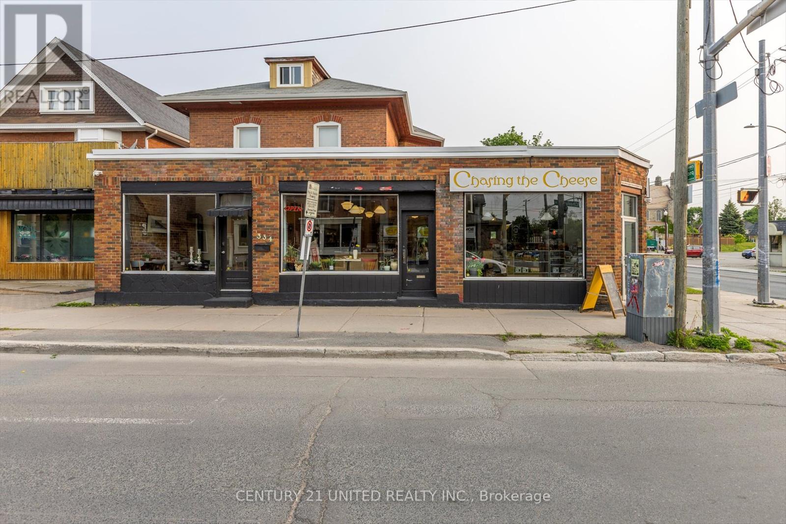330-334 Charlotte Street W, Peterborough Central, Ontario  K9J 2V9 - Photo 4 - X12217581