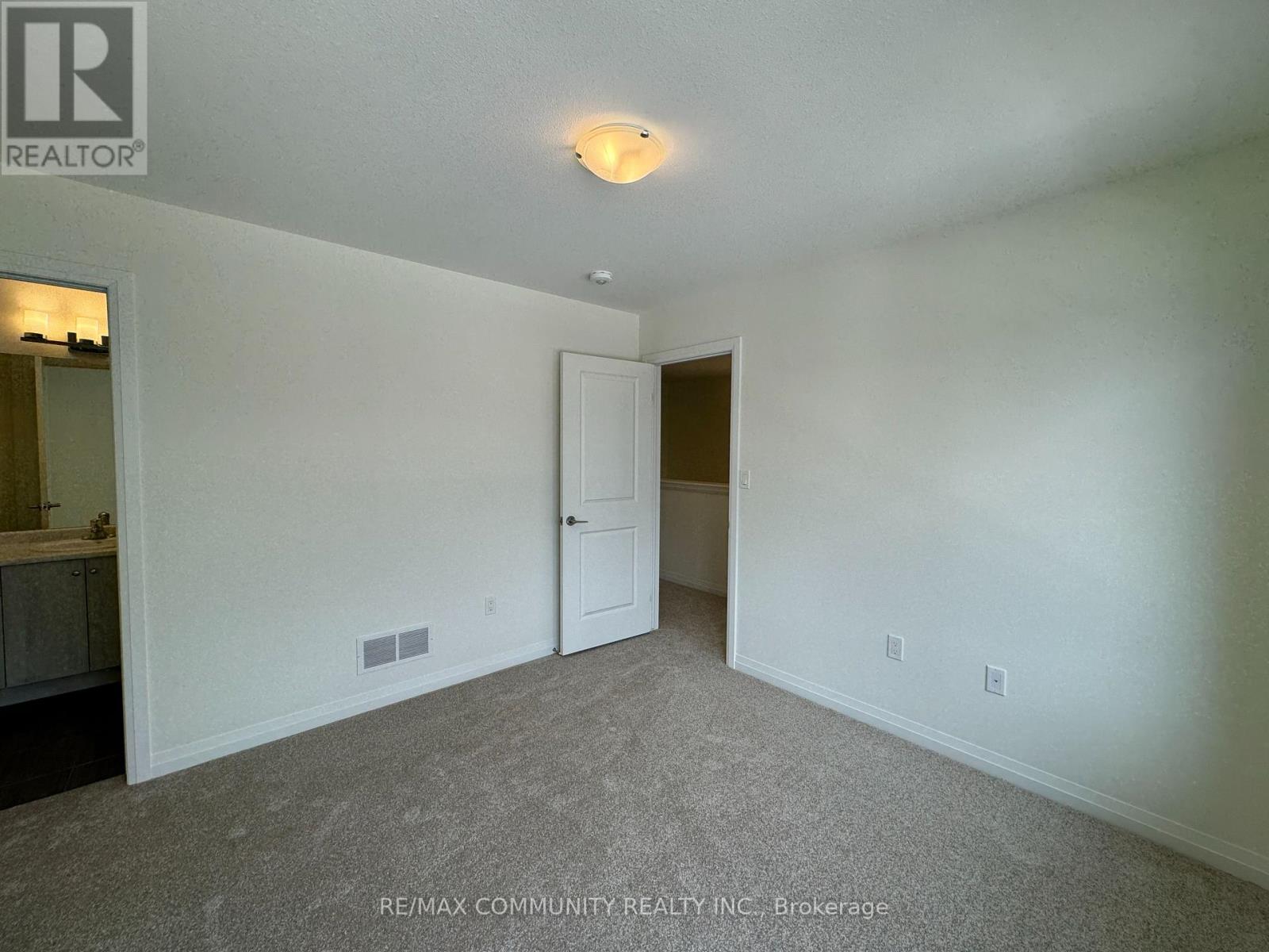 72 Samuel Avenue, Pelham, Ontario  L0S 1E1 - Photo 14 - X12217507