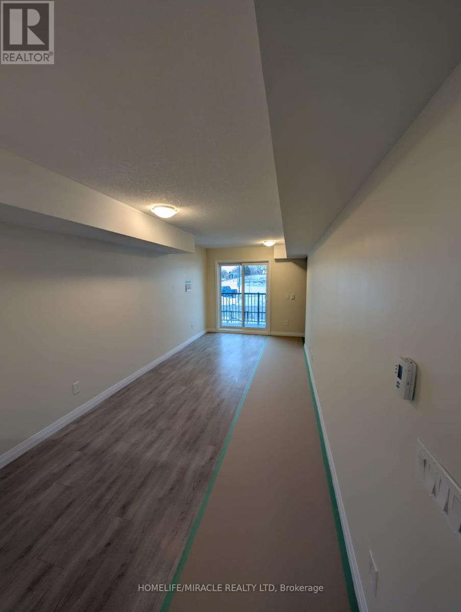 C23 - 350 Fisher Mills Road, Cambridge, Ontario  N3C 4N5 - Photo 2 - X12217537