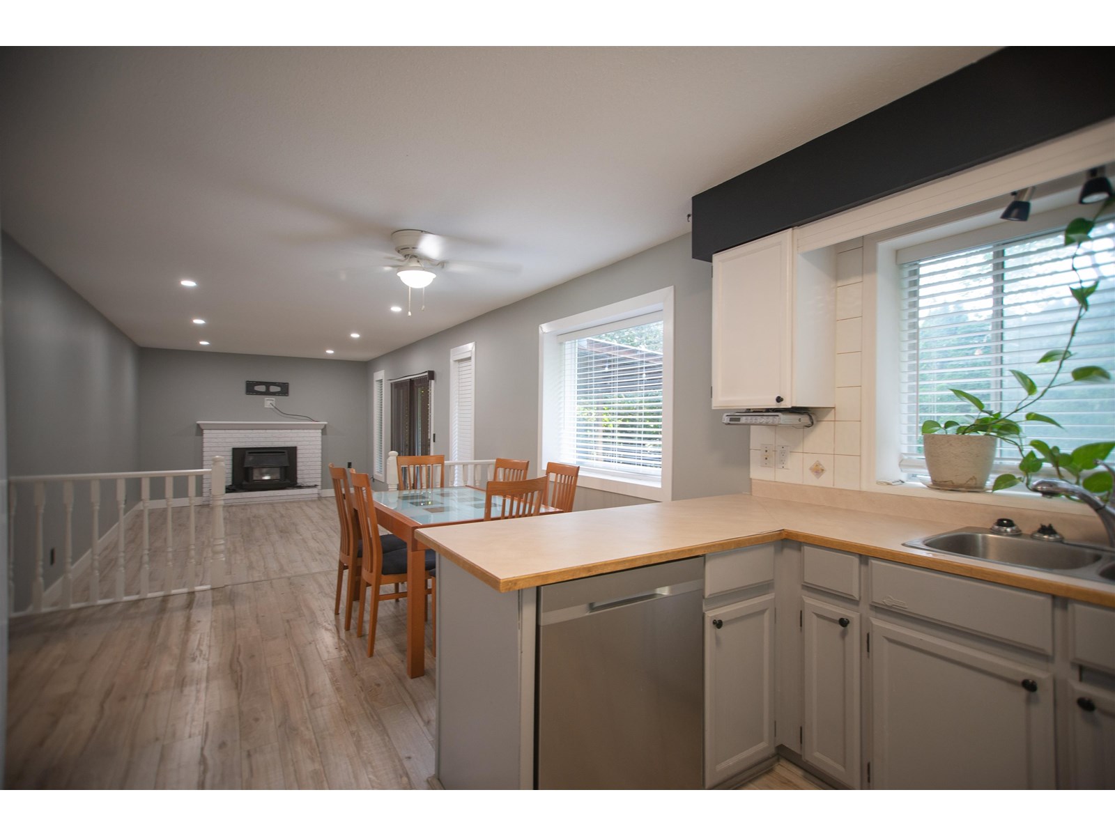 3698 Robson Drive, Abbotsford, British Columbia  V2S 6G8 - Photo 11 - R3014957
