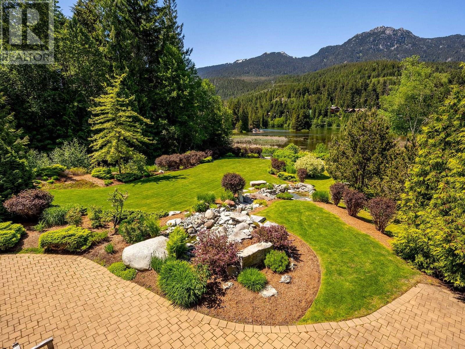 2219 Lake Placid Road, Whistler, British Columbia  V8E 0B2 - Photo 11 - R2990887