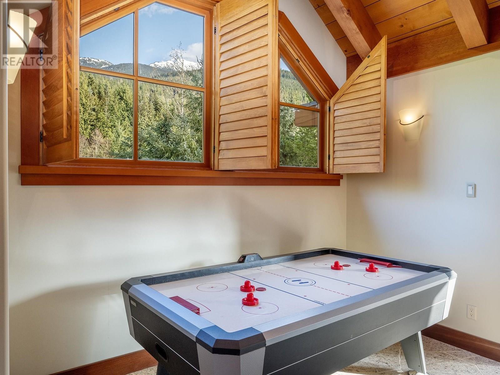 2219 Lake Placid Road, Whistler, British Columbia  V8E 0B2 - Photo 27 - R2990887