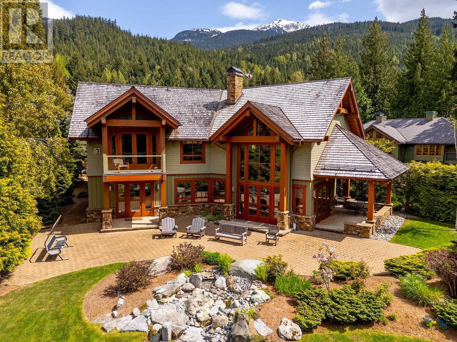 2219 Lake Placid Road, Whistler, British Columbia  V8E 0B2 - Photo 35 - R2990887