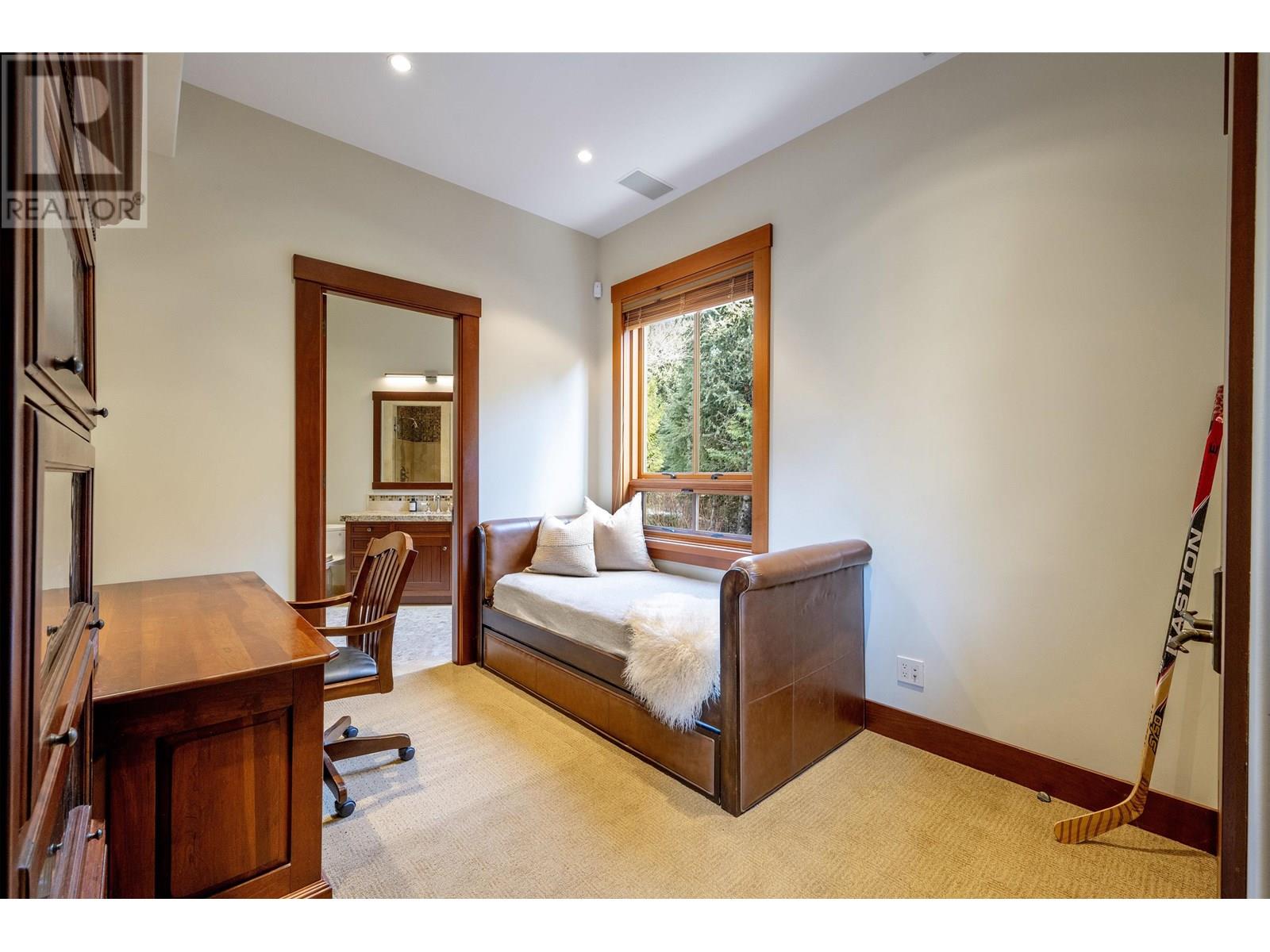 2219 Lake Placid Road, Whistler, British Columbia  V8E 0B2 - Photo 29 - R2990887