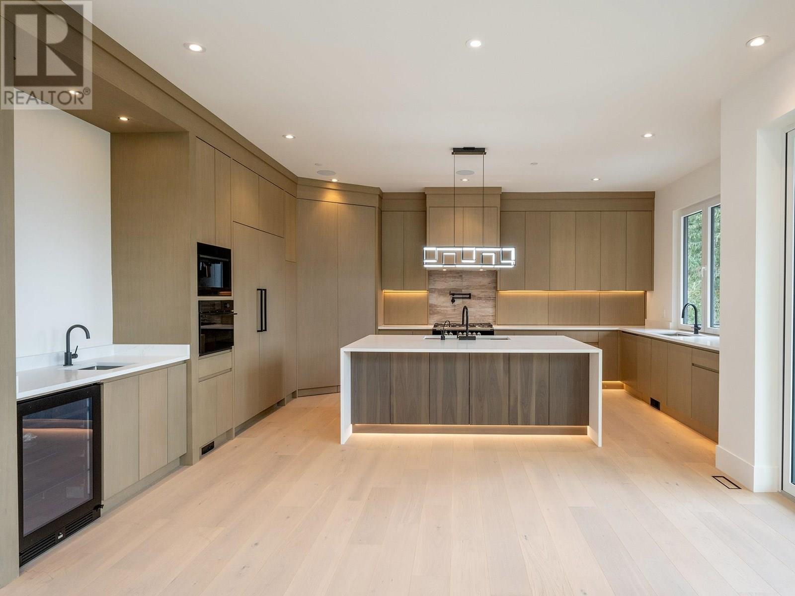 9333 Warbler Way, Whistler, British Columbia  V8E 1M1 - Photo 11 - R3006508