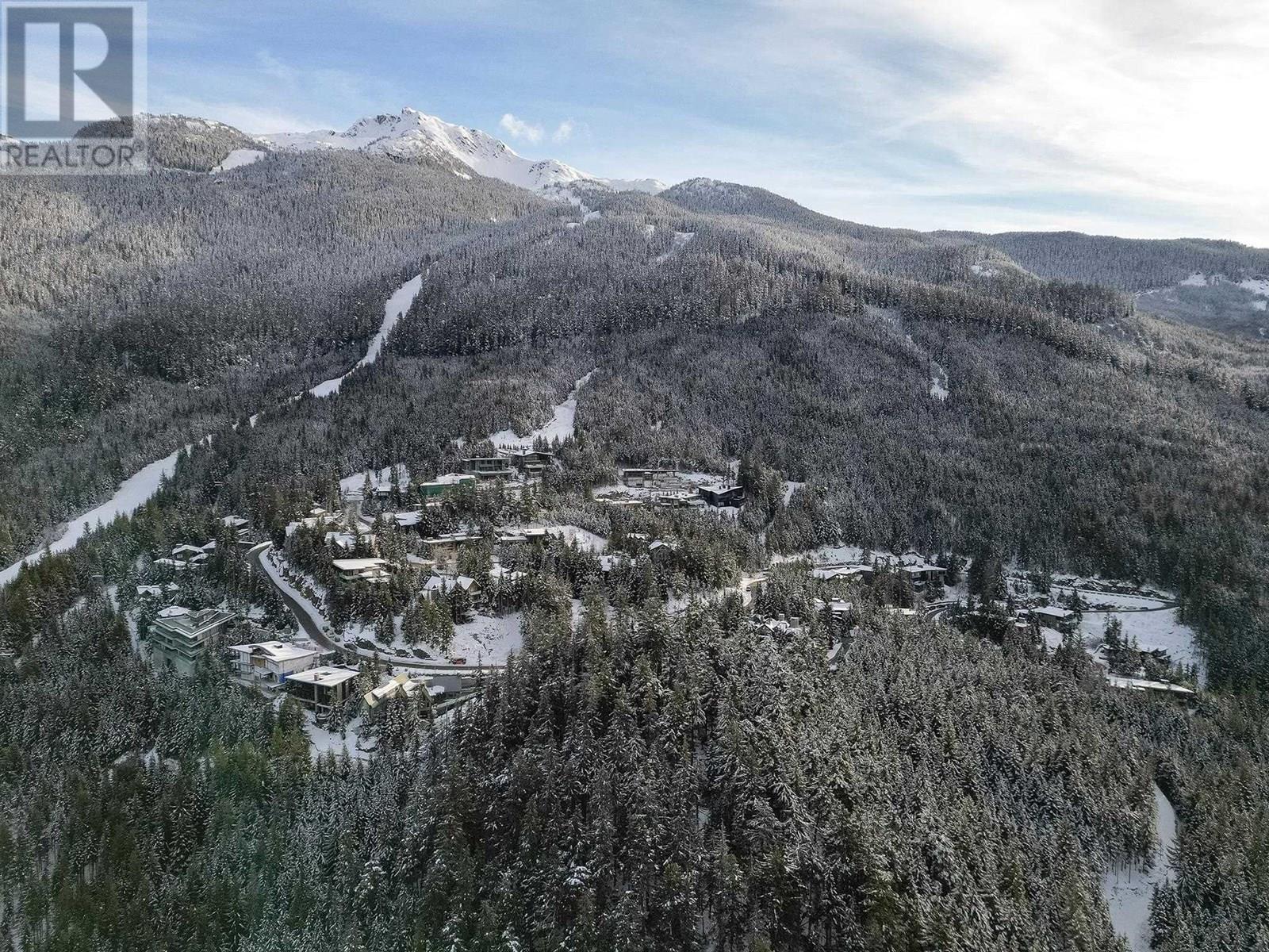 2915 Heritage Peaks Trail, Whistler, British Columbia  V8E 0L6 - Photo 2 - R2888065