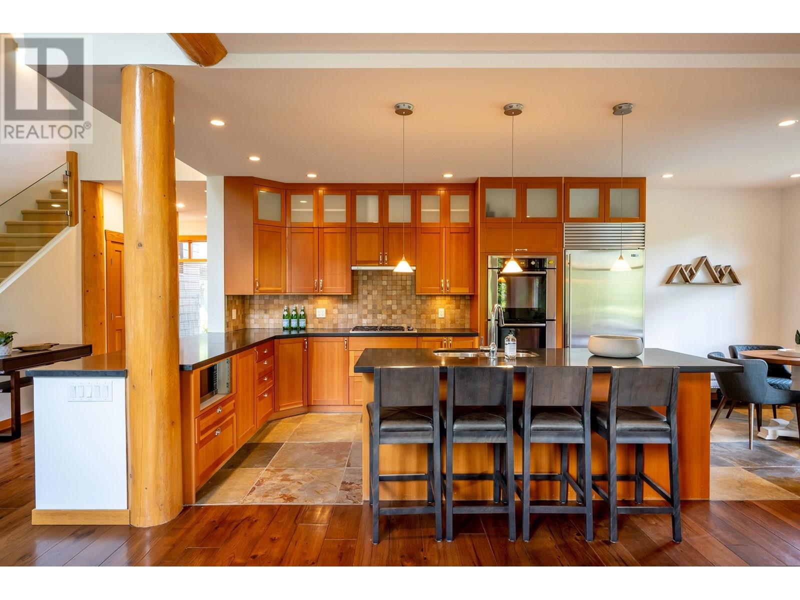 8398 Glen Abbey Lane, Whistler, British Columbia  V8E 1J7 - Photo 8 - R3015099