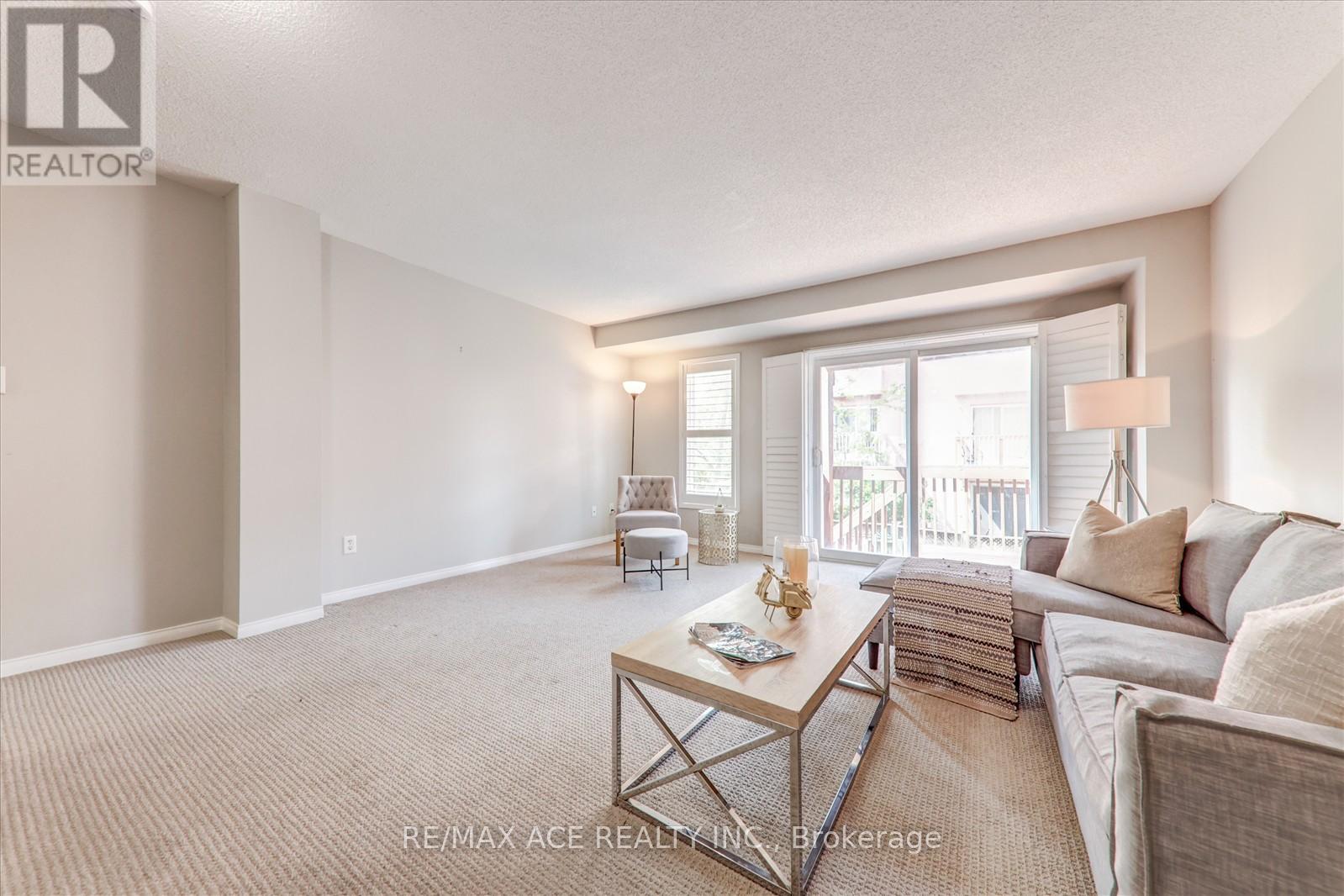 7086 Fairmeadow Crescent, Mississauga, Ontario  L5N 8R5 - Photo 12 - W12216531