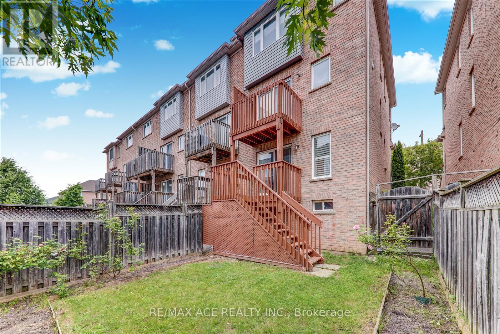 7086 Fairmeadow Crescent, Mississauga, Ontario  L5N 8R5 - Photo 41 - W12216531