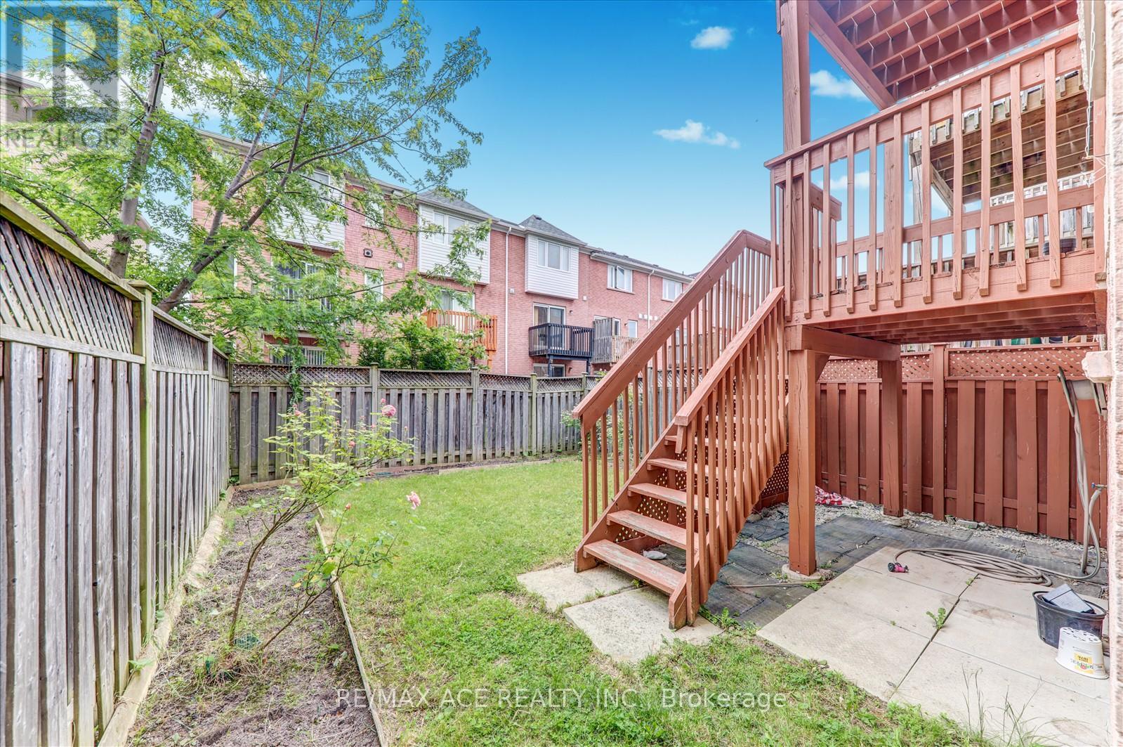 7086 Fairmeadow Crescent, Mississauga, Ontario  L5N 8R5 - Photo 40 - W12216531