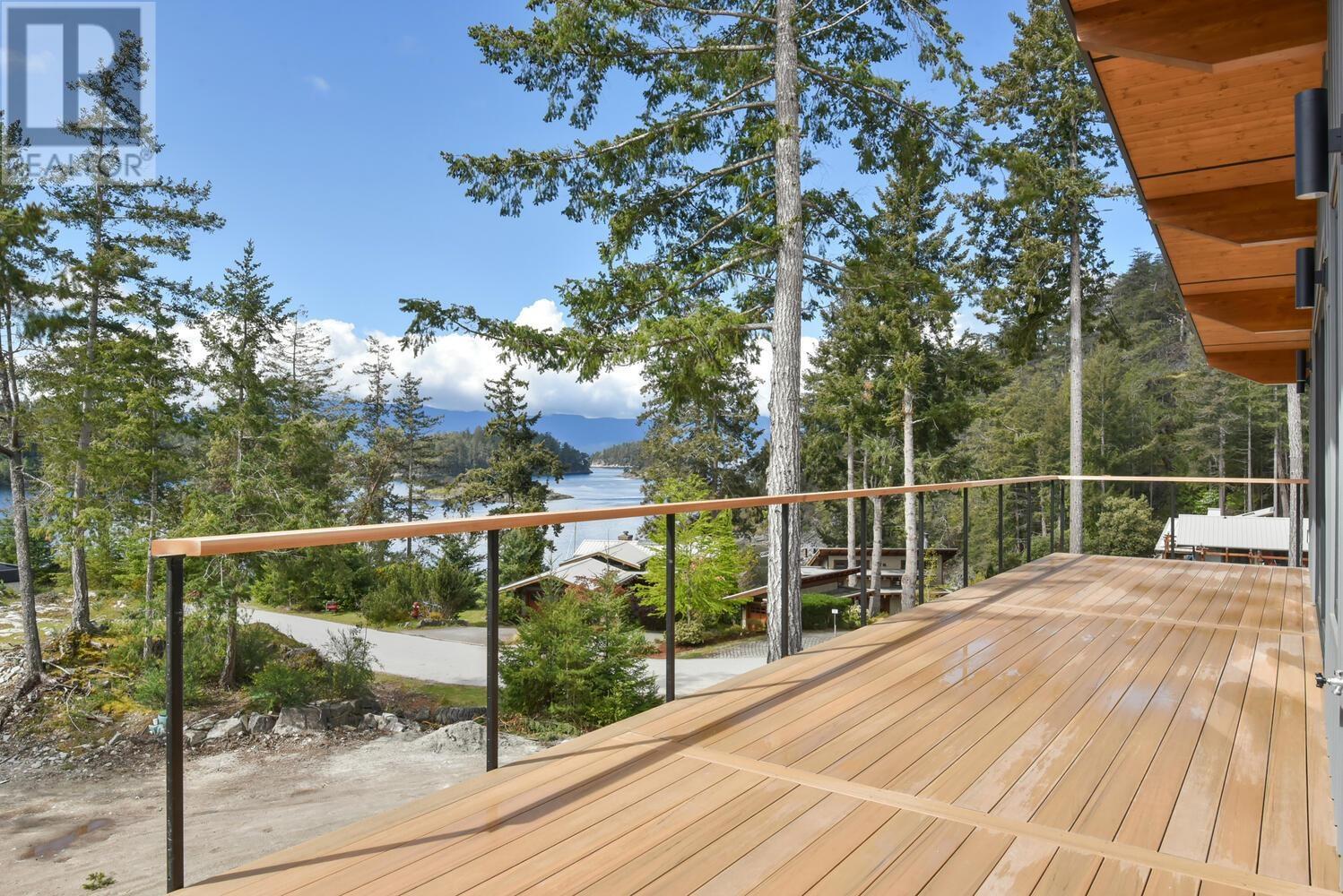 13246 Pinehaven Heights, Garden Bay, British Columbia  V0N 1S1 - Photo 14 - R3015103