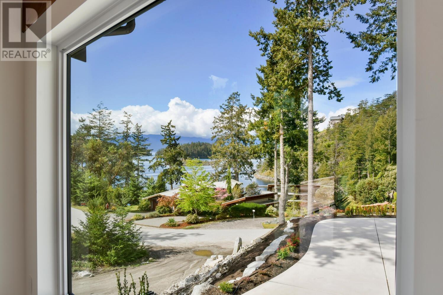 13246 Pinehaven Heights, Garden Bay, British Columbia  V0N 1S1 - Photo 15 - R3015103